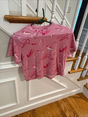 Girls Medium Nike Pink Multi-Swoosh Crop Tee
